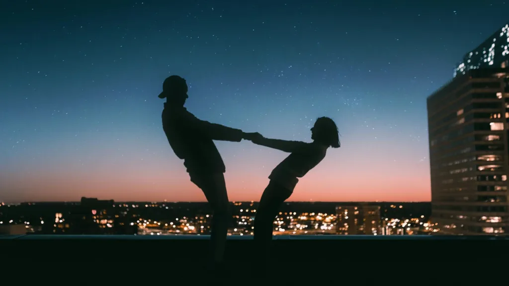 A True Relationship is two imperfect people refusi – tymoff
