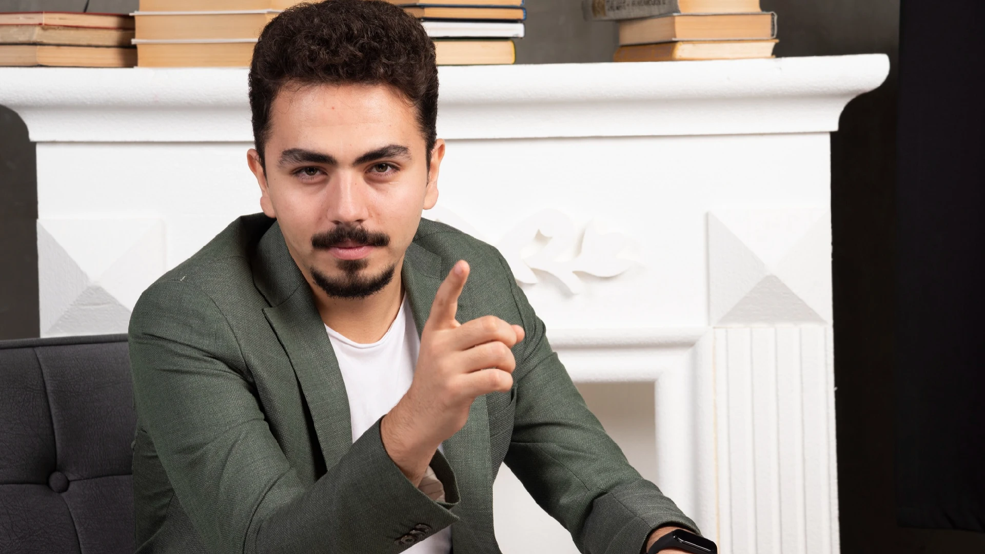 A Detailed Look at Andre Hakkak Net Worth
