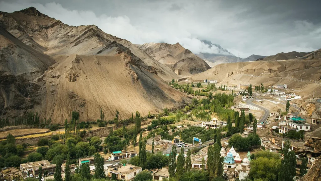 Mysteries of Ovestæ: Exploring the Beauty and History