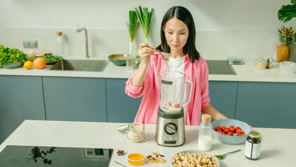 Smoothie CCL: Refreshing Recipes for Your Active Lifestyle
