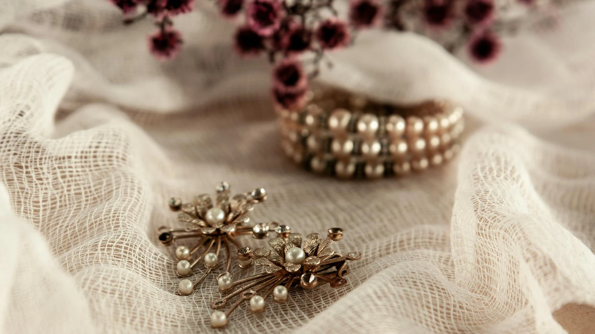 Pink Pearls are Classic Ones NYT: Discover the Timeless Elegance