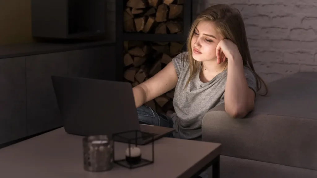 How to Stop Overthinking at Night Naturally