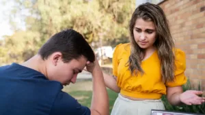 Why Do I Keep Attracting Emotionally Unavailable People?